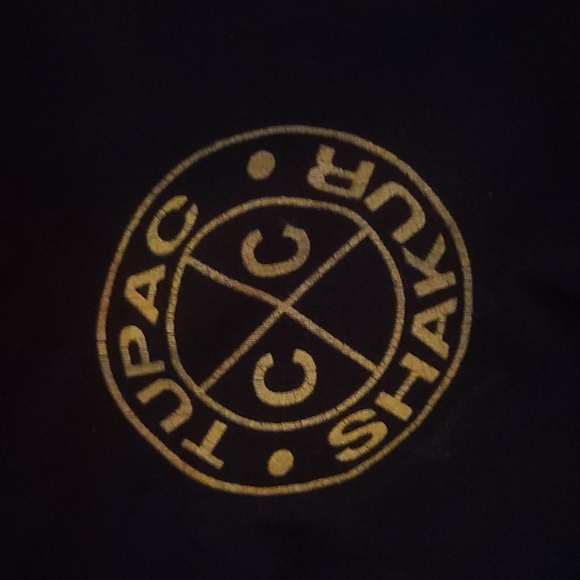 Shirt - Picture 2 of 4